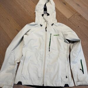 Patagonia Primo Womens S Gore-Tex Waterproof Jacket White W Hood Pockets $499